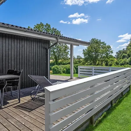 Feriehus Brombaervaenget I